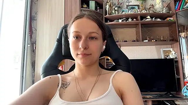 Živá chatovací místnost TaIliedGuest