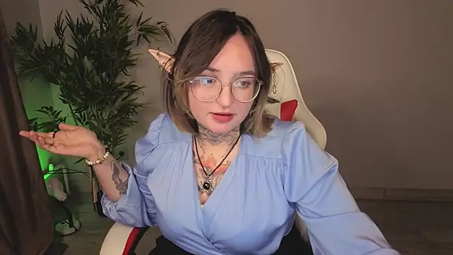 غرفة دردشة Eva_Witcher المباشرة