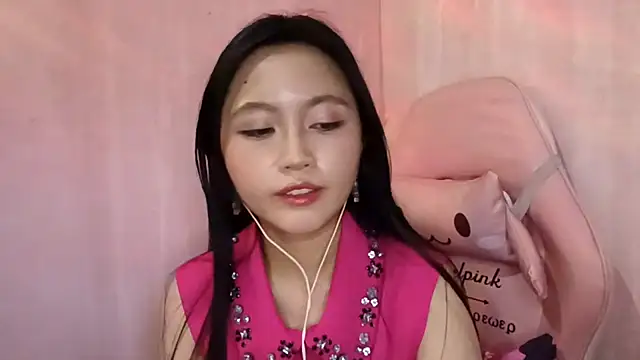 EileneThreet's Live Chat Room