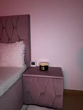 CharmingIris Adlı Modelin Canlı Sohbet Odası