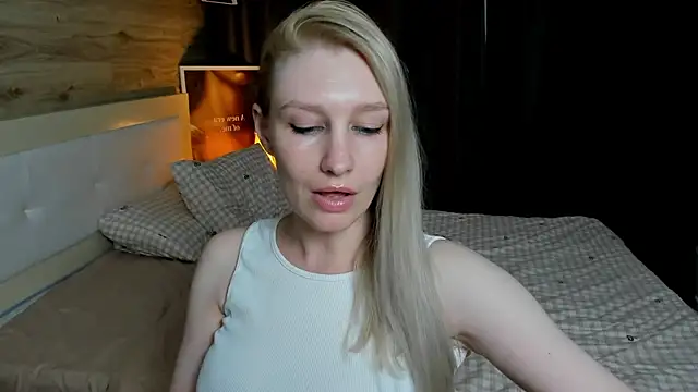 ReginaAmour élő chatszobája