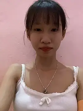 חדר צ'אט בשידור חי של Abi_girl12
