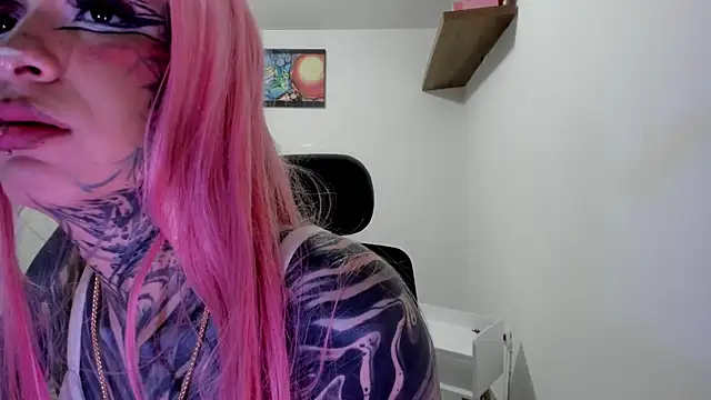 Nickidoll66_ 现场聊天室