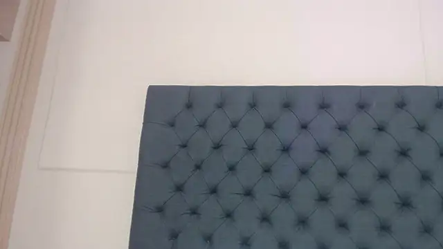 alexa___11's Live Chat Room