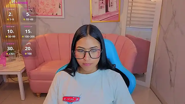 lia_x_a's Live Chat Room
