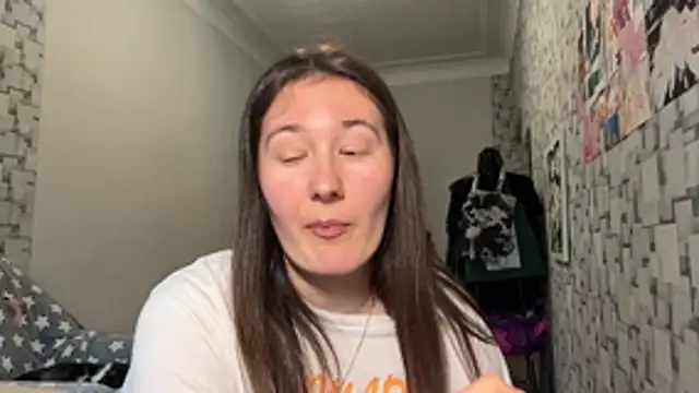 InesBarraz Live Chatraum