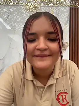 غرفة دردشة CrystalCarrington المباشرة