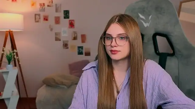 Živá chatovací místnost yourbeautyarya