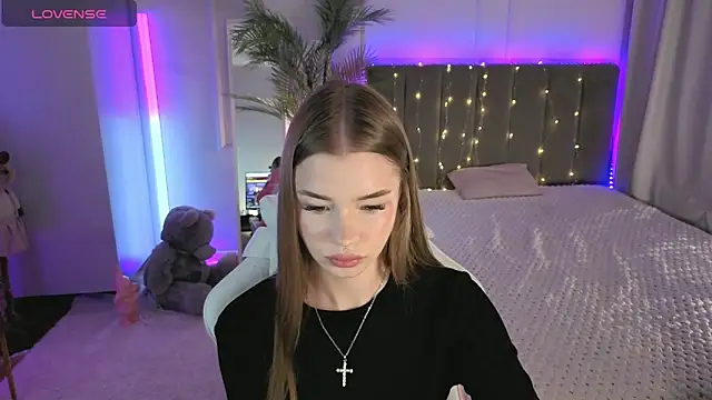 Milla_Way's Live Chat Room