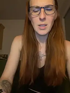 Anomaly_Allie Adlı Modelin Canlı Sohbet Odası