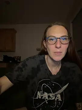 Anomaly_Allie Live Chatraum