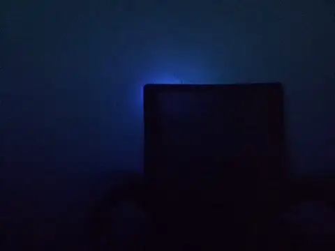 חדר צ'אט בשידור חי של Aurora_angella