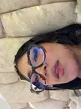 Nicolegh_ Adlı Modelin Canlı Sohbet Odası
