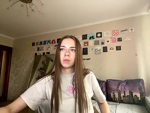 חדר צ'אט בשידור חי של ZellaMathey
