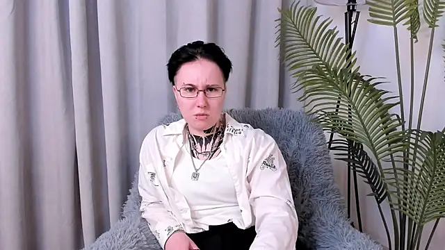 Živá chatovací místnost LeonOsbey