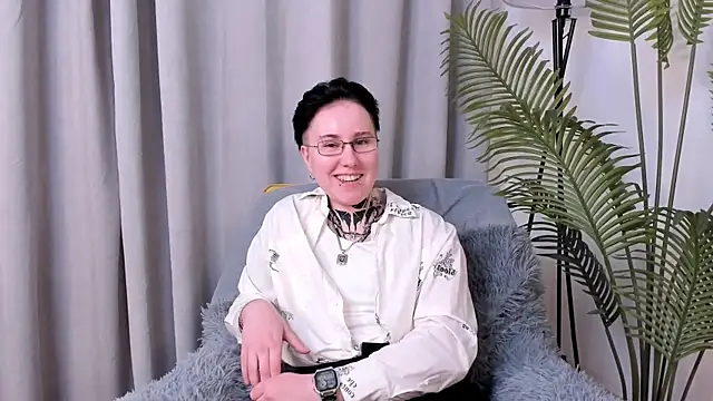 חדר צ'אט בשידור חי של LeonOsbey