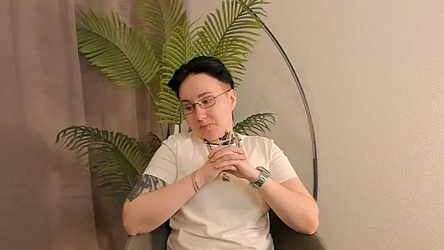 Sala de chat ao vivo de LeonOsbey