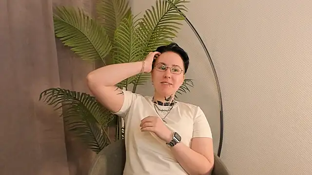 Živá chatovací místnost LeonOsbey
