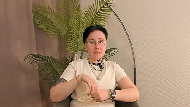 LeonOsbey's Live Chat Room