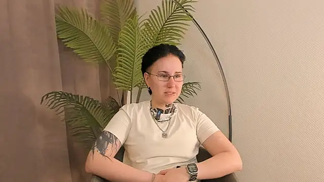 LeonOsbey чат на живо