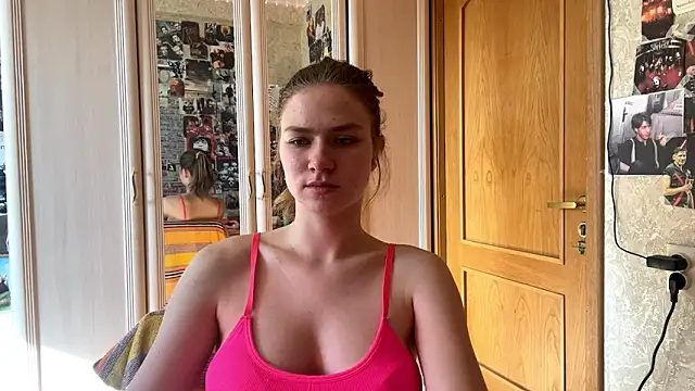 Codi_Rostersy Adlı Modelin Canlı Sohbet Odası