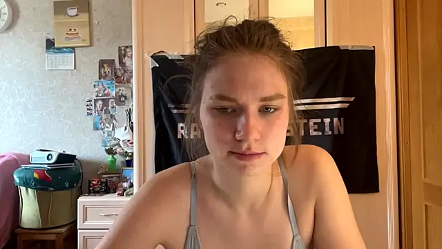 Živá chatovací místnost Codi_Rostersy