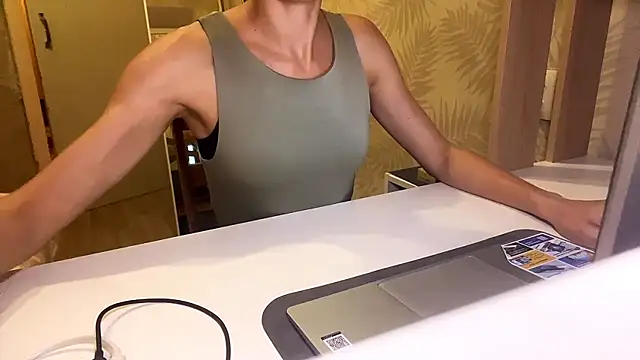 غرفة دردشة kris_liss ا لمباشرة