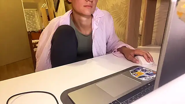 kris_liss Adlı Modelin Canlı Sohbet Odası