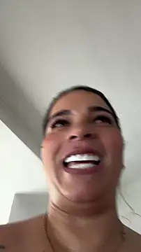 Siri_Luxx Live Chatraum