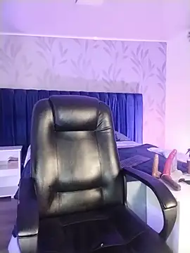 Nouur_ Cameră chat live