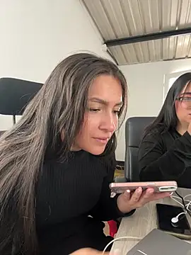 Alyha_cortes_ Cameră chat live