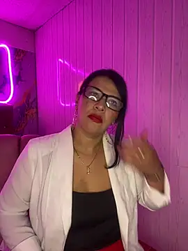 Онлайн чат Selin_mehott