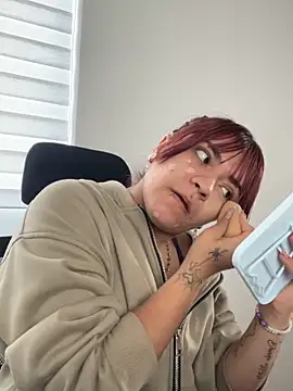AngieRousse Live Chatraum