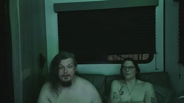 Chat soba uživo modela RavenLune