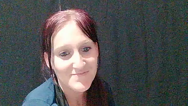 darkseduction93's Live Chat Room
