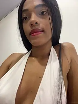 Brunette0_91XXX élő chatszobája