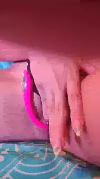 Sala de chat en directo de Celeste_Latina19