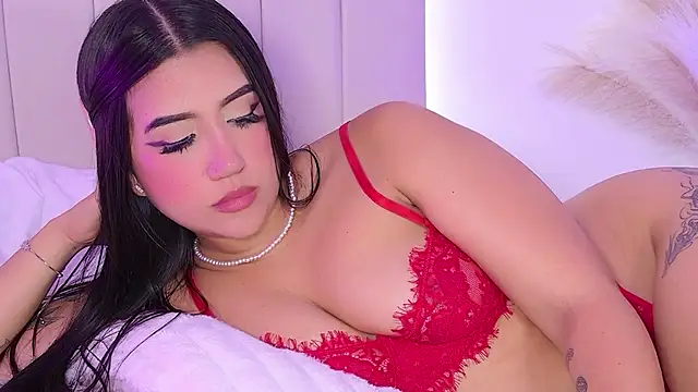 ChloeHall_ লাইভ চ্যাট রুম