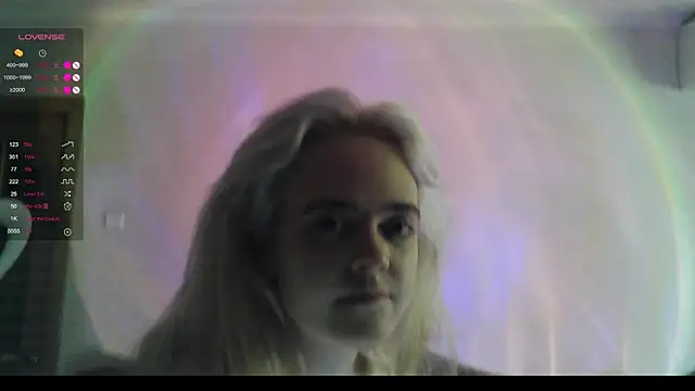 Oxcy_Secret élő chatszobája