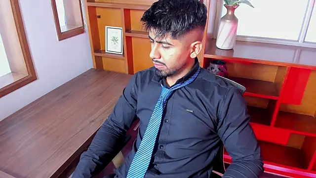 Teaserhoussejj_ Adlı Modelin Canlı Sohbet Odası