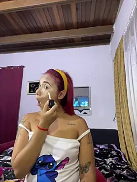 Chat ao vivo de PrettyKittyAGT