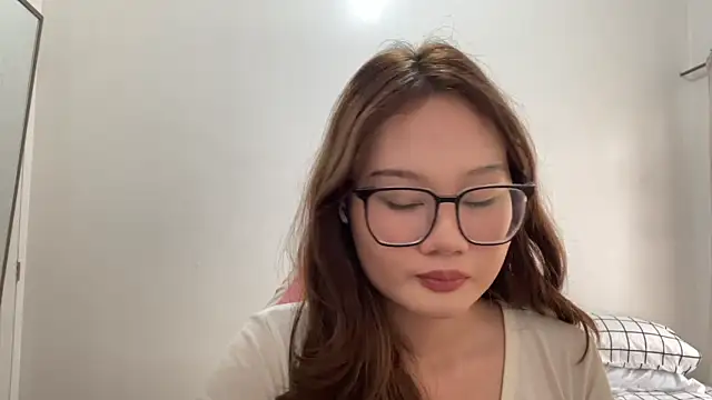 Chat soba uživo modela RinaNicolai