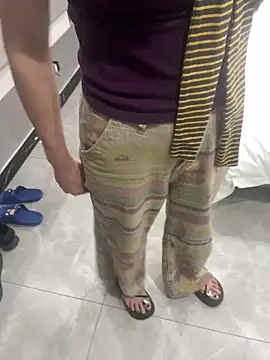חדר צ'אט בשידור חי של Baby2230