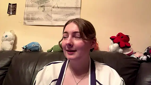 Pollychery чат на живо