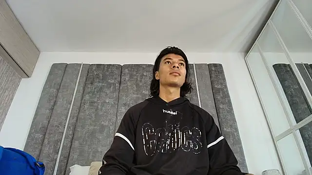 LycanMushu's Live Sex Cam Show