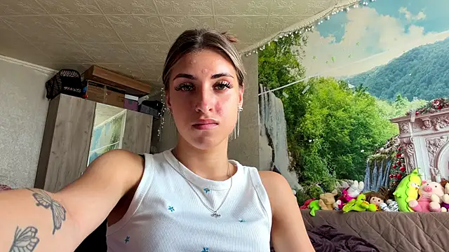 DeboraWedgworth Live chatroom