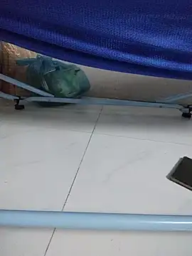 Chrysanta_sweet's Live Chat Room