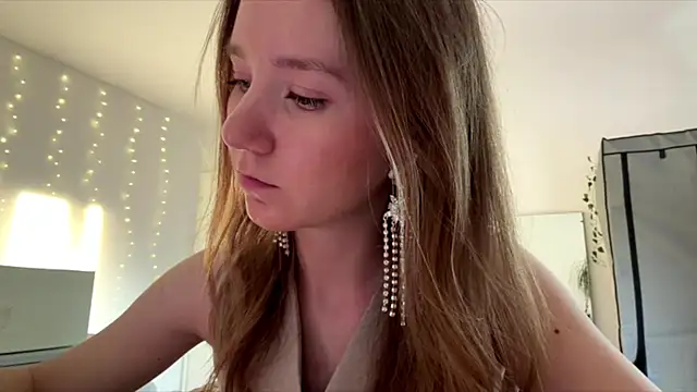 חדר צ'אט בשידור חי של smalllisa