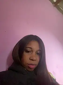 חדר צ'אט בשידור חי של Moreninhazika