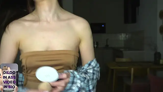 anal_queen_kvt Adlı Modelin Canlı Sohbet Odası